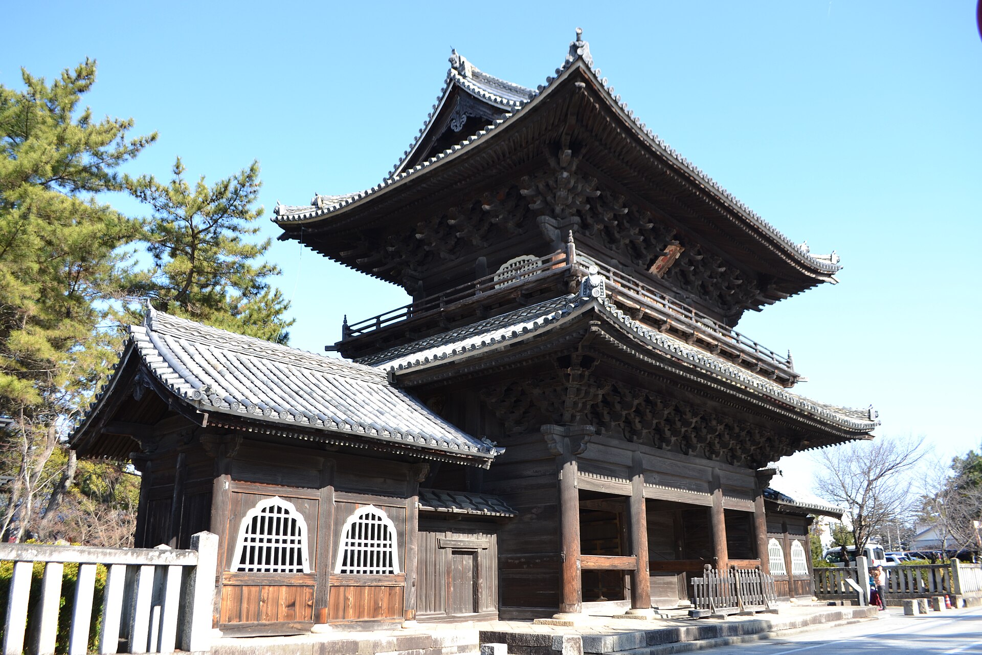 大樹寺の山門